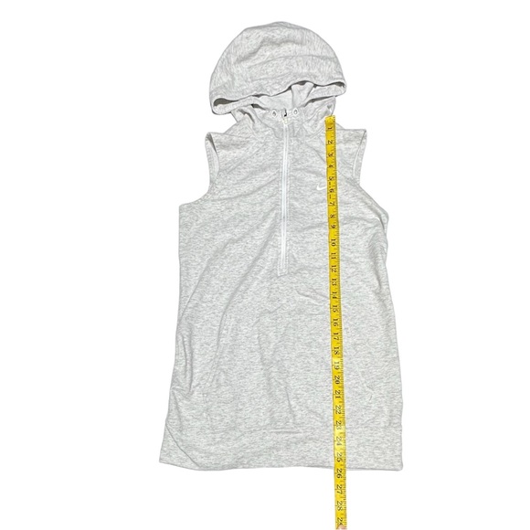 Nike Dri Fit Obsessed Light Gray Sleeveless Half Zip Am Hoodie Size XS - Picture 10 of 10